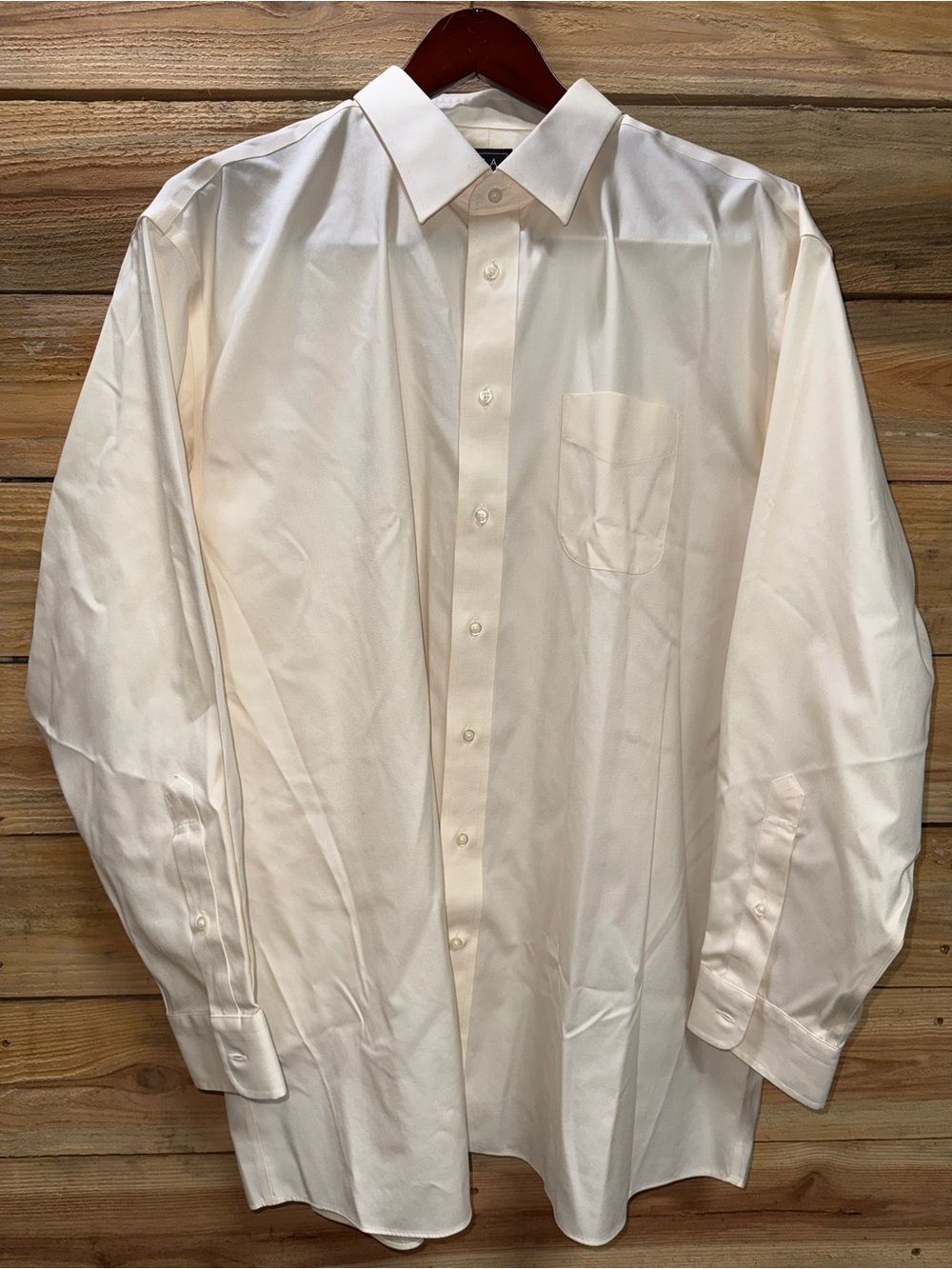 Jos. A. Bank Men's Ivory Collared Traveler Dress Shirt - Long Sleeve, 18 35
